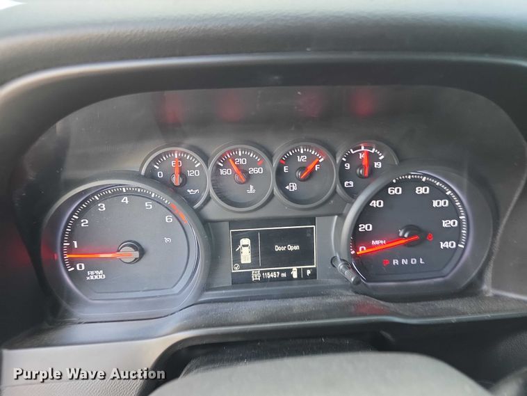 image for item FI0950 2020 Chevy Silverado 1500 Crew Cab pickup truck