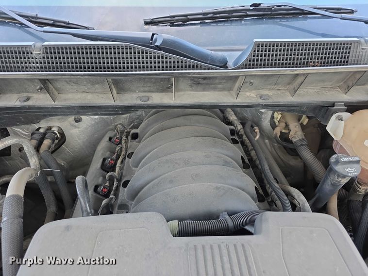 image for item FI0950 2020 Chevy Silverado 1500 Crew Cab pickup truck