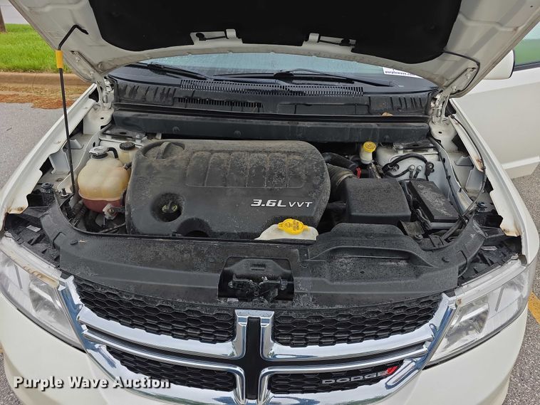 image for item FI0999 2015 Dodge Journey  SUV