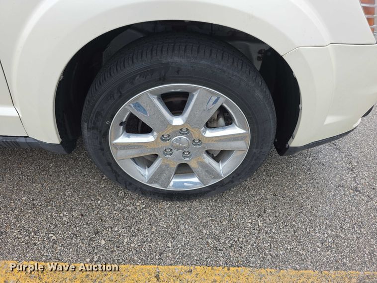image for item FI0999 2015 Dodge Journey  SUV