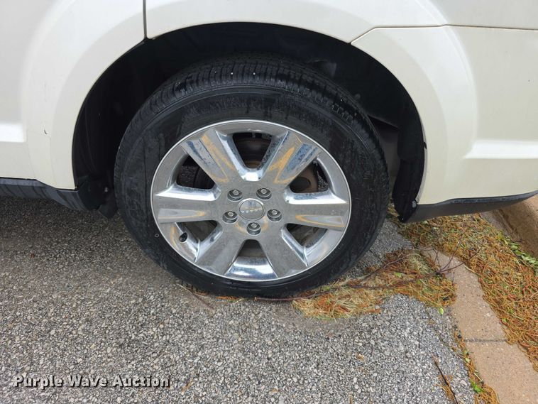 image for item FI0999 2015 Dodge Journey  SUV