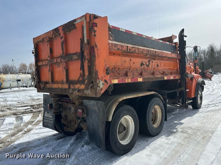 image for item FK0041 2005 Sterling LT9500 dump truck