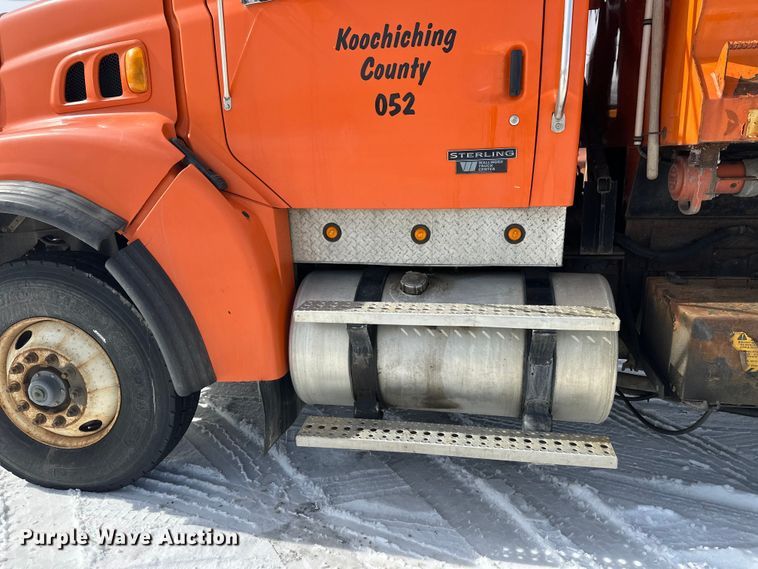 image for item FK0041 2005 Sterling LT9500 dump truck