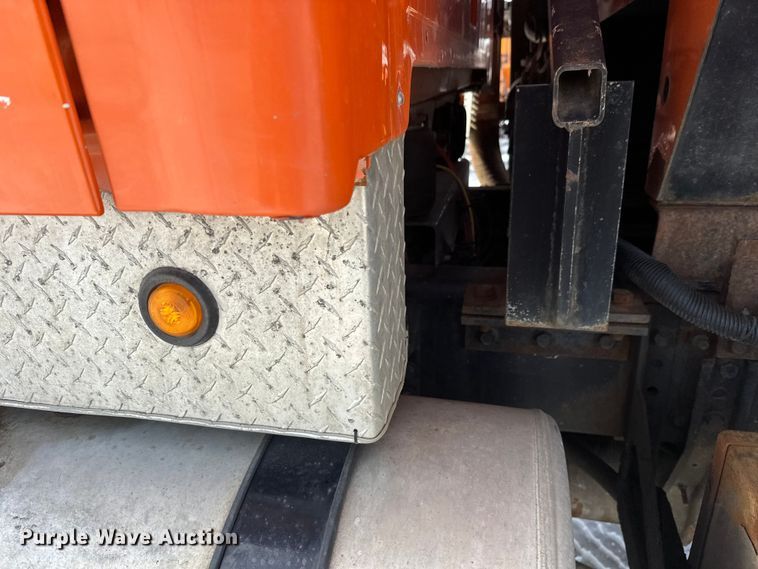 image for item FK0041 2005 Sterling LT9500 dump truck