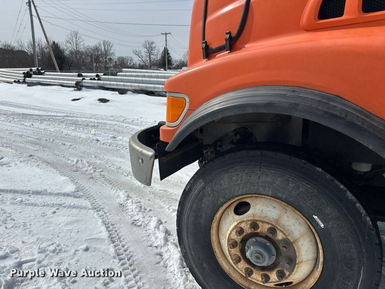 image for item FK0041 2005 Sterling LT9500 dump truck