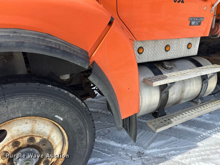 image for item FK0041 2005 Sterling LT9500 dump truck