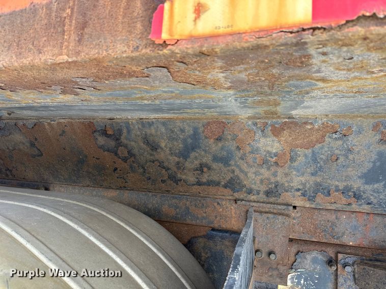 image for item FK0041 2005 Sterling LT9500 dump truck