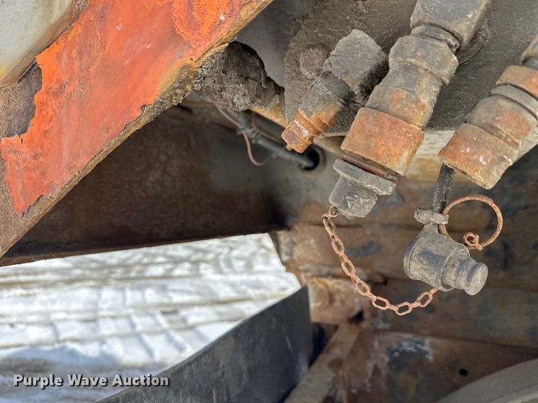 image for item FK0041 2005 Sterling LT9500 dump truck