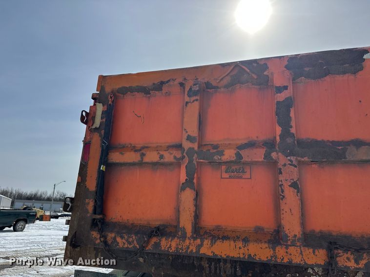 image for item FK0041 2005 Sterling LT9500 dump truck