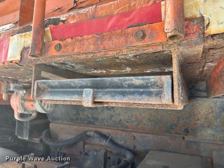 image for item FK0041 2005 Sterling LT9500 dump truck