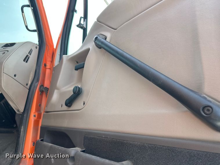 image for item FK0041 2005 Sterling LT9500 dump truck