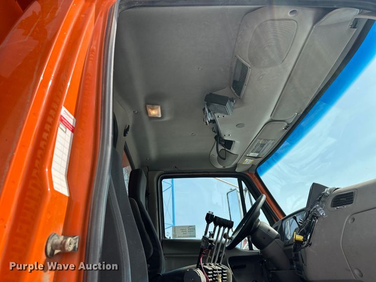 image for item FK0041 2005 Sterling LT9500 dump truck