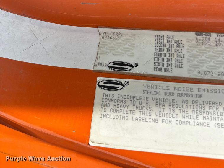 image for item FK0041 2005 Sterling LT9500 dump truck