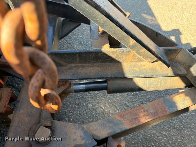 image for item FK0078 2009 Mack GU813 dump truck