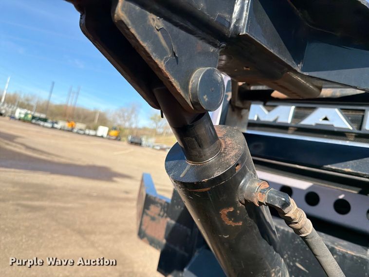 image for item FK0078 2009 Mack GU813 dump truck