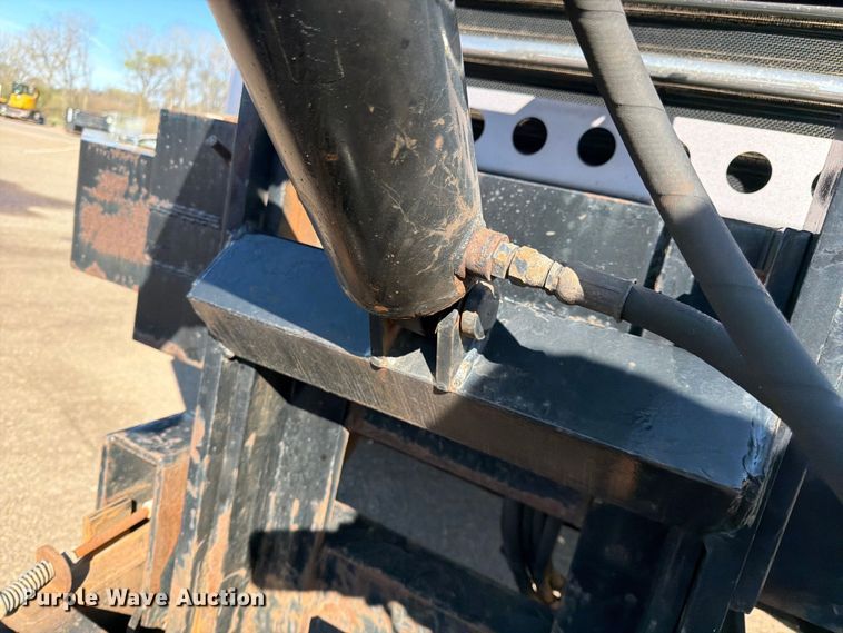 image for item FK0078 2009 Mack GU813 dump truck