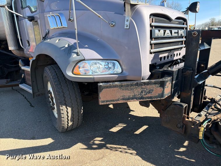 image for item FK0078 2009 Mack GU813 dump truck