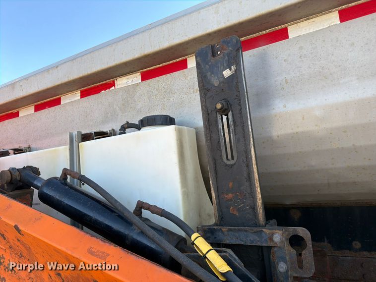 image for item FK0078 2009 Mack GU813 dump truck