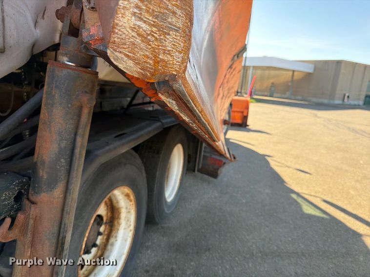 image for item FK0078 2009 Mack GU813 dump truck