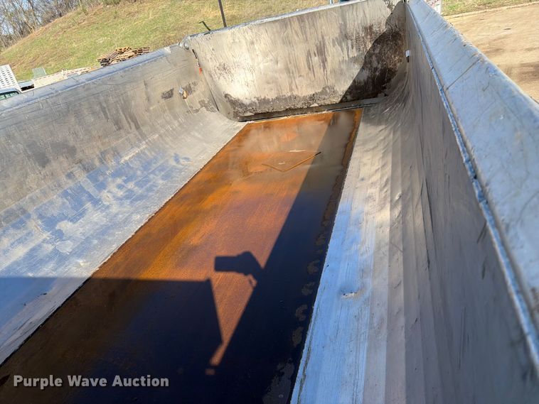 image for item FK0078 2009 Mack GU813 dump truck