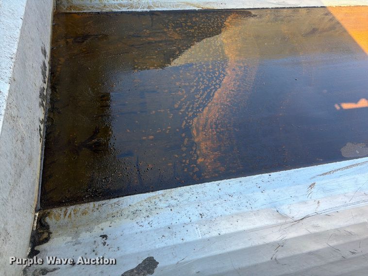 image for item FK0078 2009 Mack GU813 dump truck