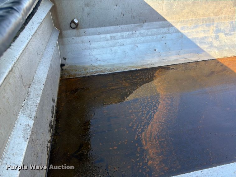 image for item FK0078 2009 Mack GU813 dump truck