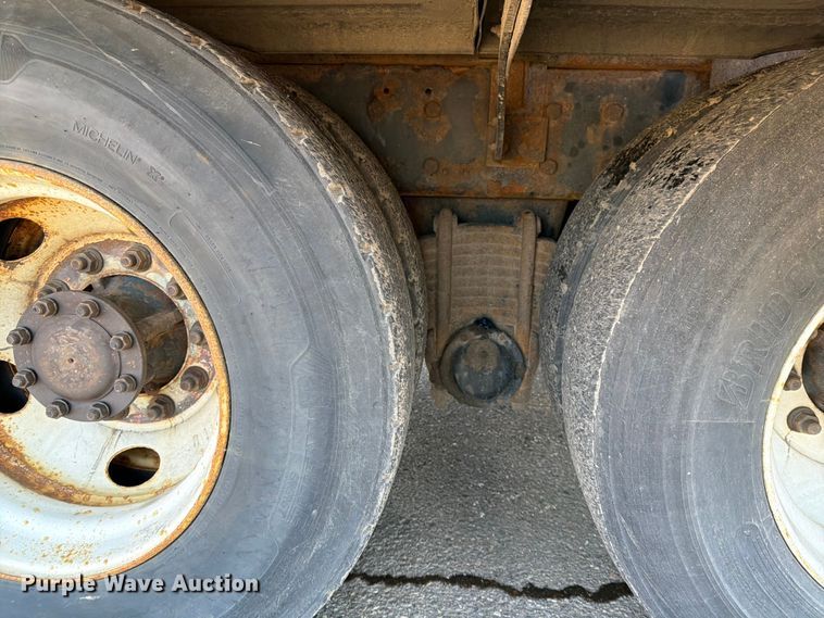 image for item FK0078 2009 Mack GU813 dump truck