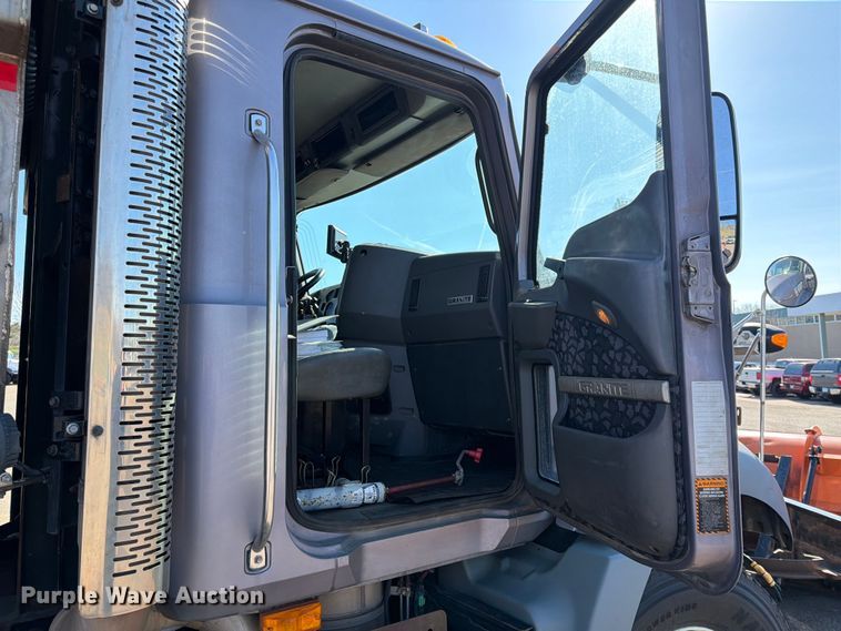 image for item FK0078 2009 Mack GU813 dump truck