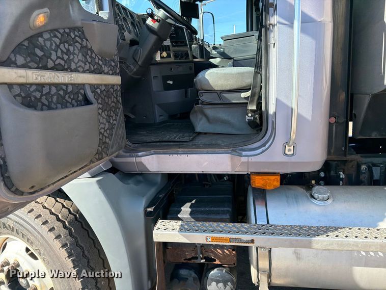 image for item FK0078 2009 Mack GU813 dump truck