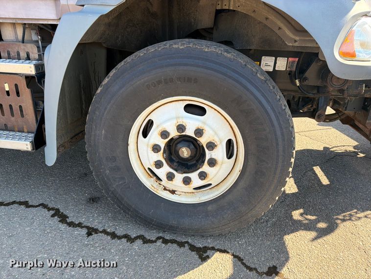 image for item FK0078 2009 Mack GU813 dump truck