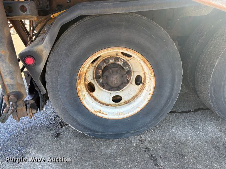 image for item FK0078 2009 Mack GU813 dump truck