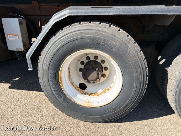 image for item FK0078 2009 Mack GU813 dump truck