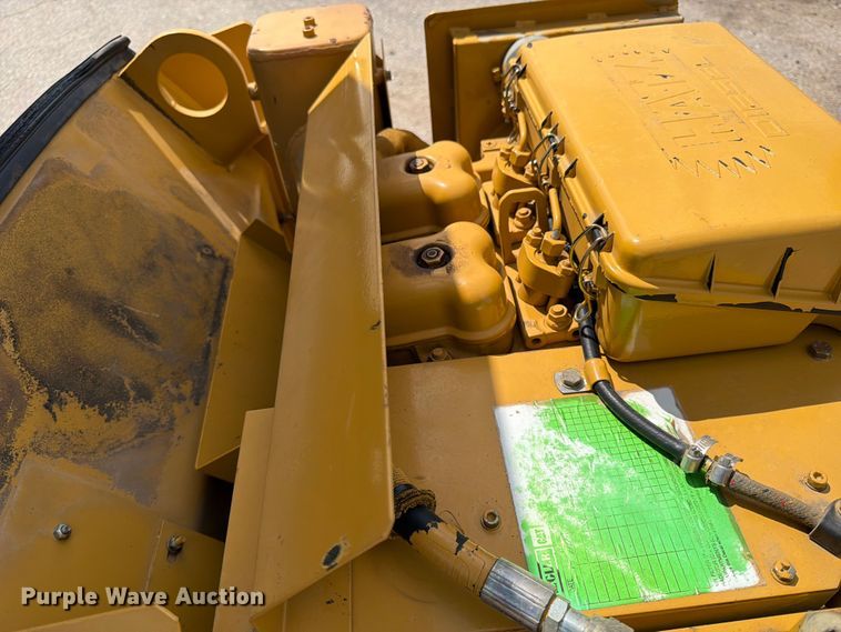image for item FK0126 Caterpillar CB-2240 combination vibratory roller