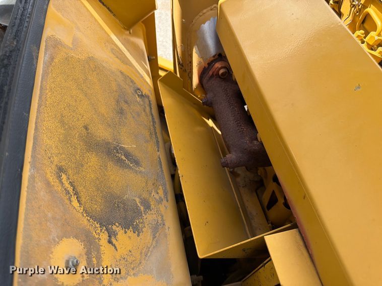 image for item FK0126 Caterpillar CB-2240 combination vibratory roller