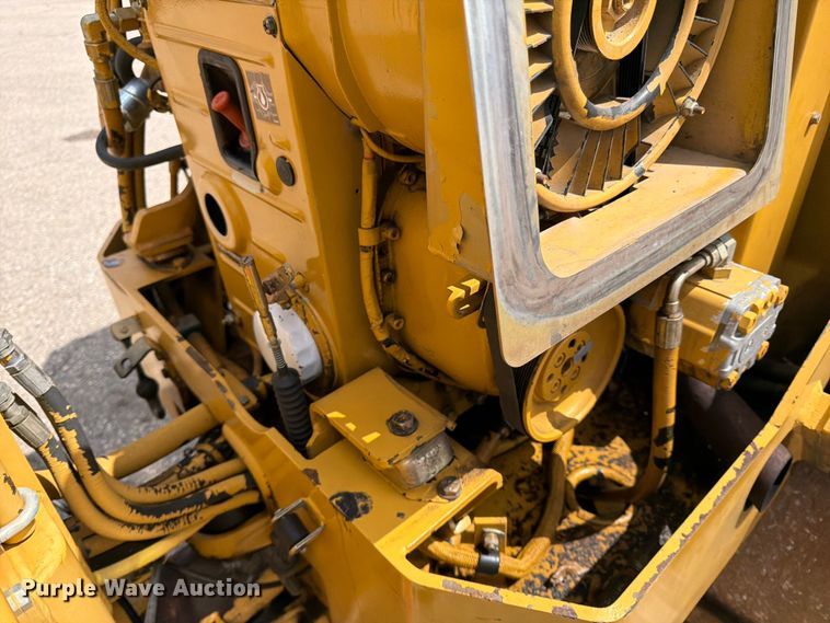 image for item FK0126 Caterpillar CB-2240 combination vibratory roller