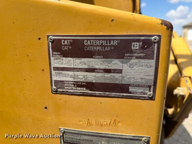 image for item FK0126 Caterpillar CB-2240 combination vibratory roller