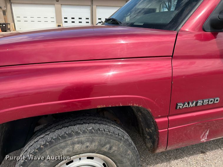 image for item FK0127 1999 Dodge Ram 2500 pickup truck