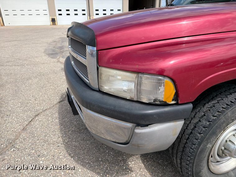 image for item FK0127 1999 Dodge Ram 2500 pickup truck