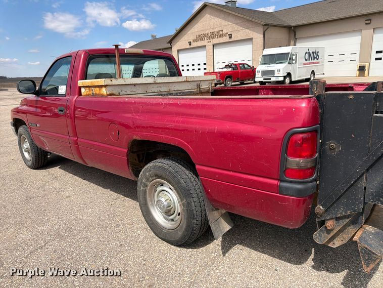 image for item FK0127 1999 Dodge Ram 2500 pickup truck