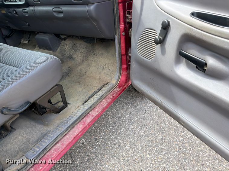 image for item FK0127 1999 Dodge Ram 2500 pickup truck