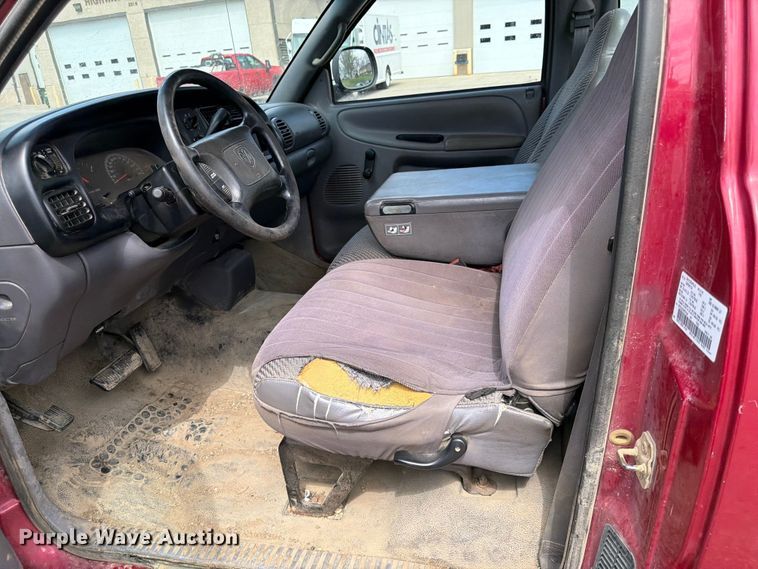 image for item FK0127 1999 Dodge Ram 2500 pickup truck