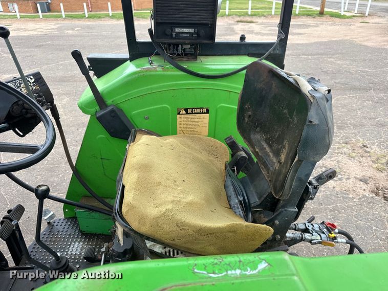 image for item MX9102 1986 Deutz 6240 tractor