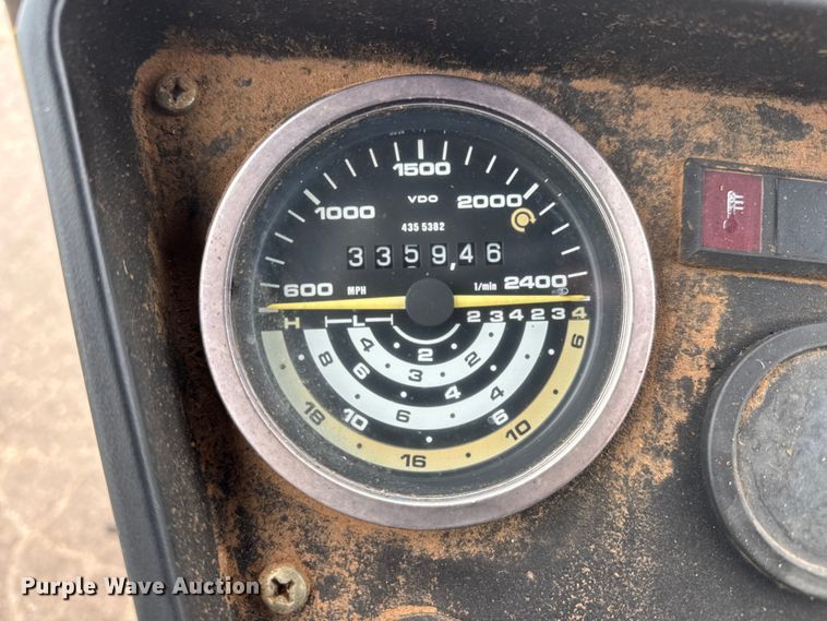 image for item MX9102 1986 Deutz 6240 tractor