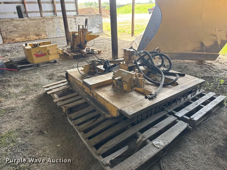 image for item MX9106 Tiger side boom rotary mower