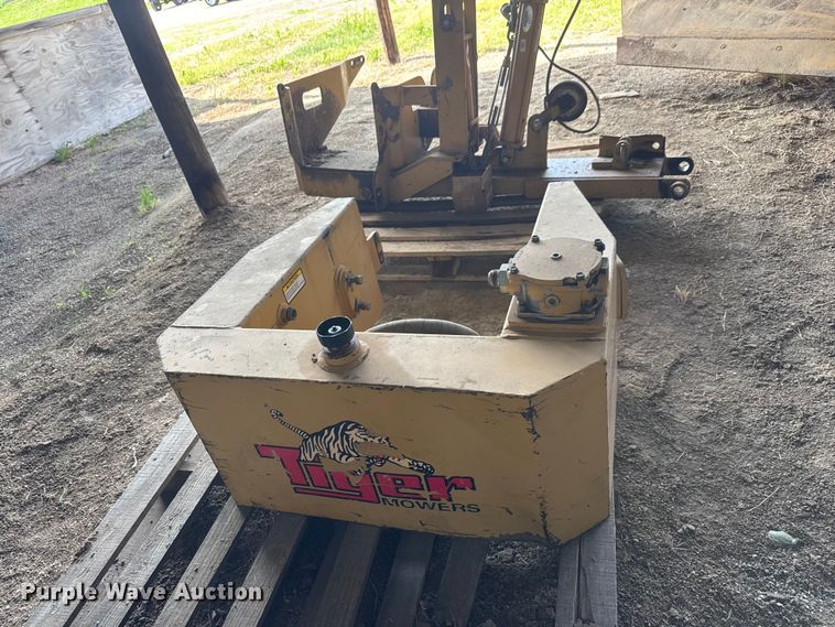 image for item MX9106 Tiger side boom rotary mower
