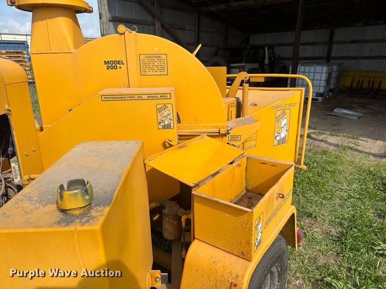 image for item MX9107 1999 Bandit 200+ wood chipper