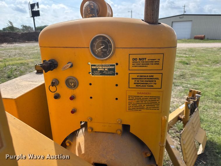 image for item MX9107 1999 Bandit 200+ wood chipper