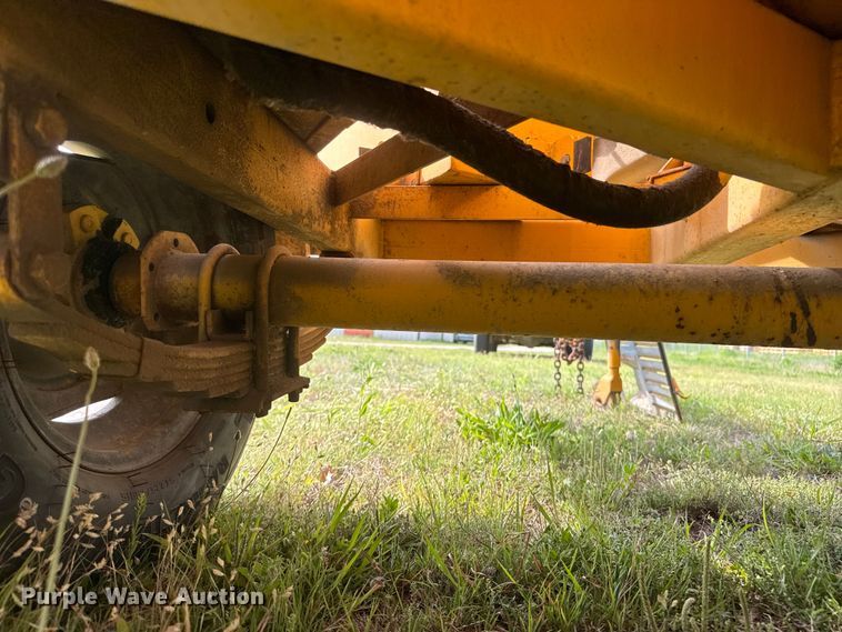 image for item MX9107 1999 Bandit 200+ wood chipper