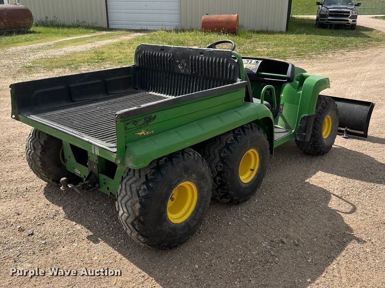 image for item MX9108 2007 John Deere Gator utility vehicle