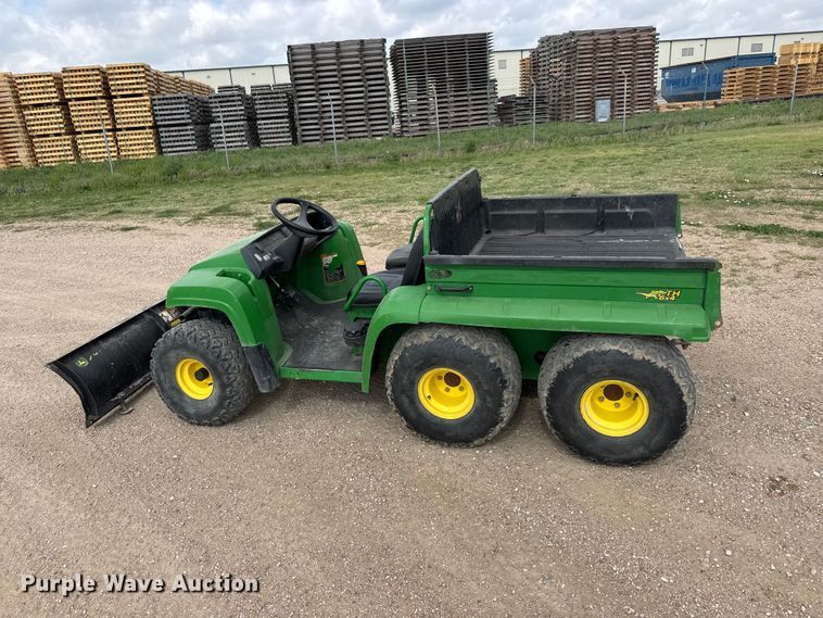 image for item MX9108 2007 John Deere Gator utility vehicle